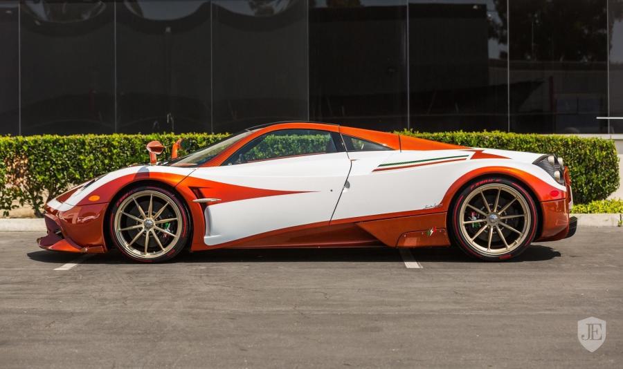  Pagani Huayra Lampo 2017 года  (фото 48 из 60)